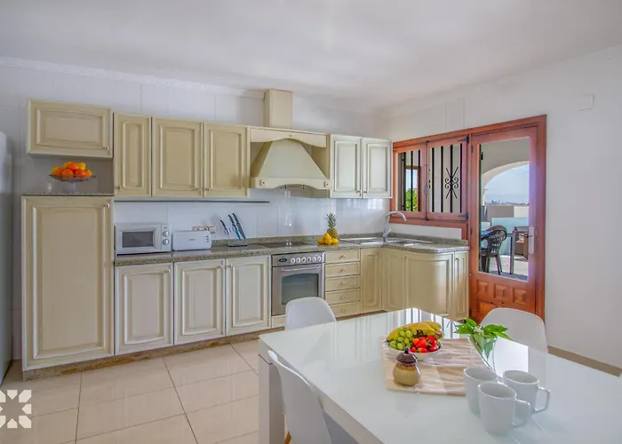 Ausina By Abahana Villa *